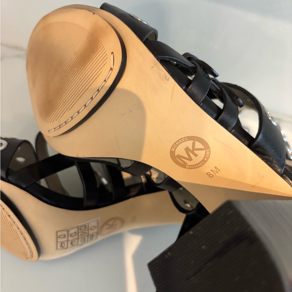 MICHAEL MICHAEL KORS MADDOX STUDDED SANDAL HEELS SIZE 8 - Picture 7 of 7